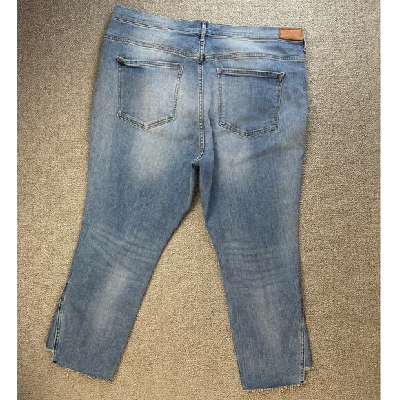 NWT Express Jeanas Original Ankle Legging High Rise DistressedSize 18 Short - Picture 2 of 11